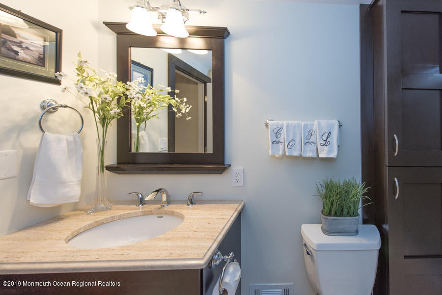 306 Stone Road Hazlet, NJ 07730 - Photo 10 of 45 68386972-DE71-4744-AB6F-8C1F0557D2A6