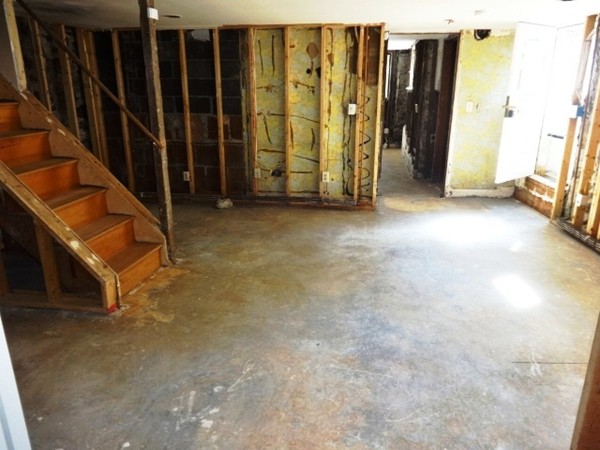 8 Baker Road, Unit 1 Nahant, MA 01908 - Photo 5 of 11 Gallery Image 5