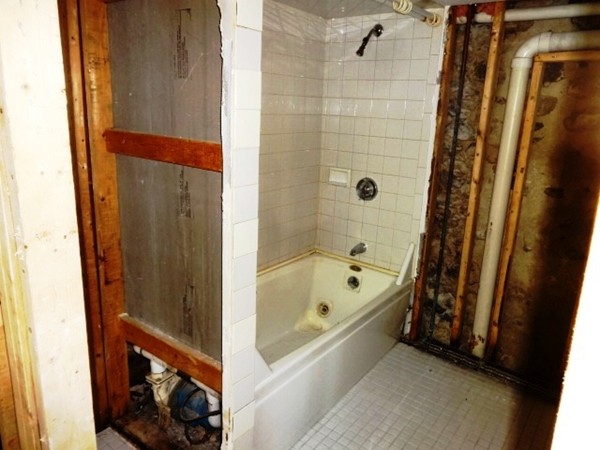 8 Baker Road, Unit 1 Nahant, MA 01908 - Photo 8 of 11 Gallery Image 8