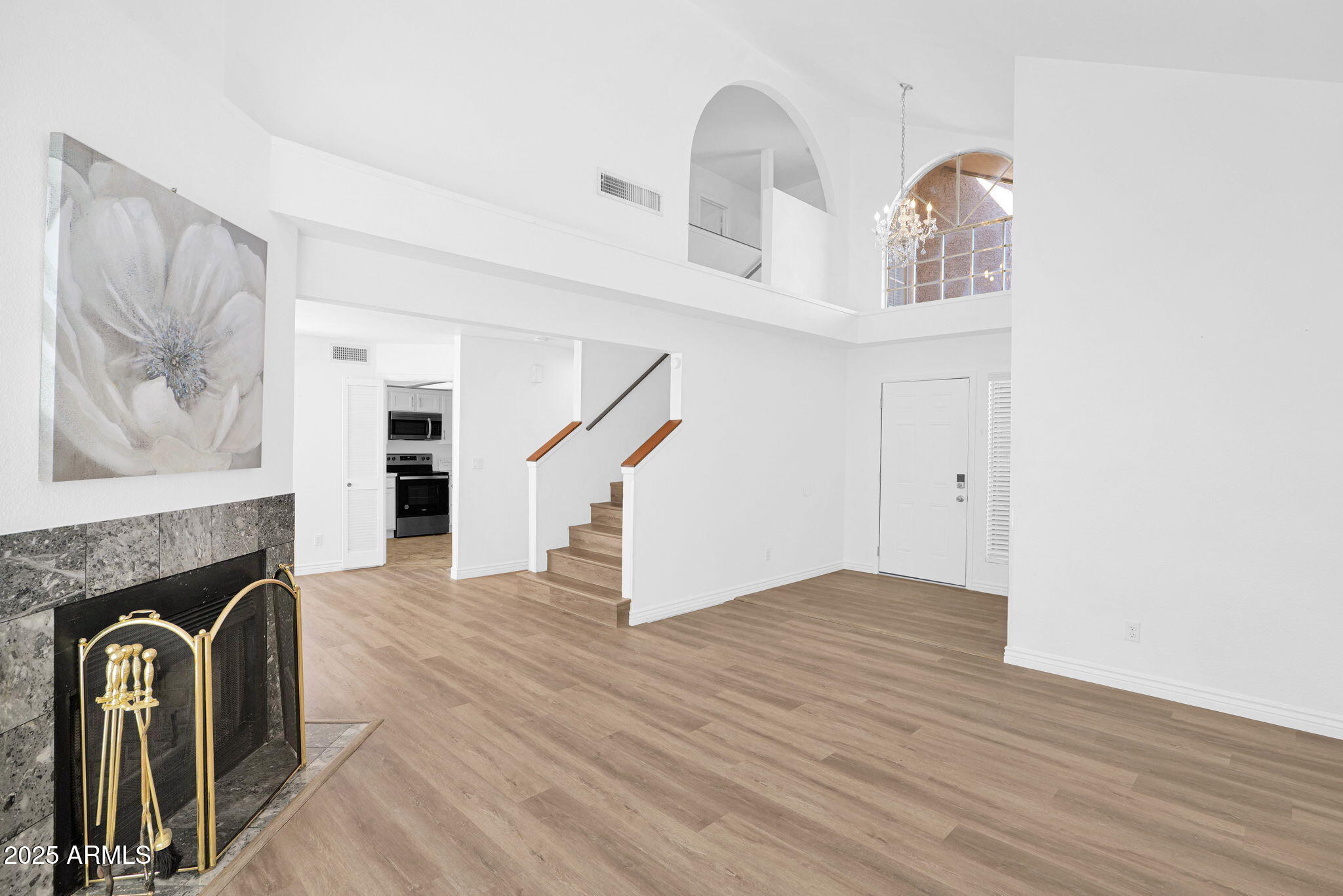 1121 West Manor Street Chandler, AZ 85224 - Photo 5 of 19