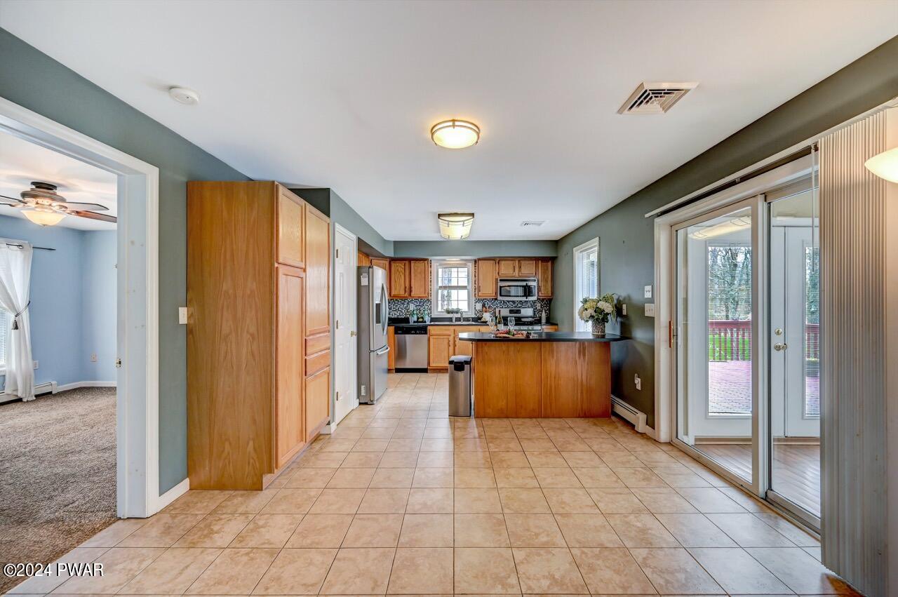 401 Maple Ridge Drive Hawley, PA 18428 - Photo 20 of 78