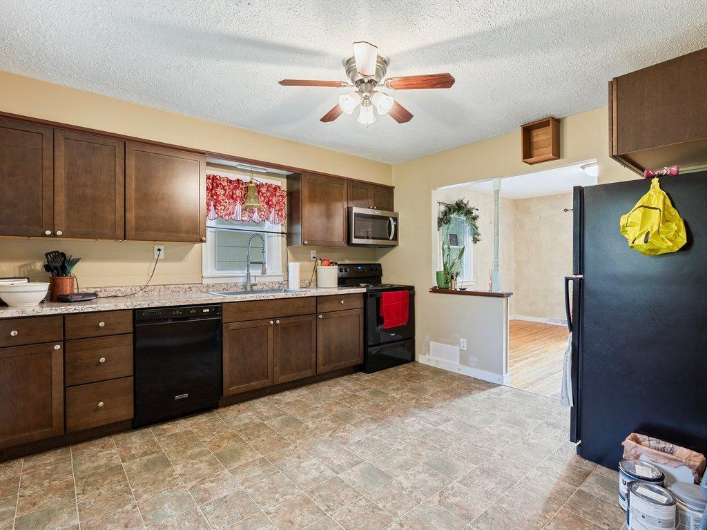 9750 Wise Road Brainerd, MN 56401 - Photo 3 of 23 Gallery Image 3