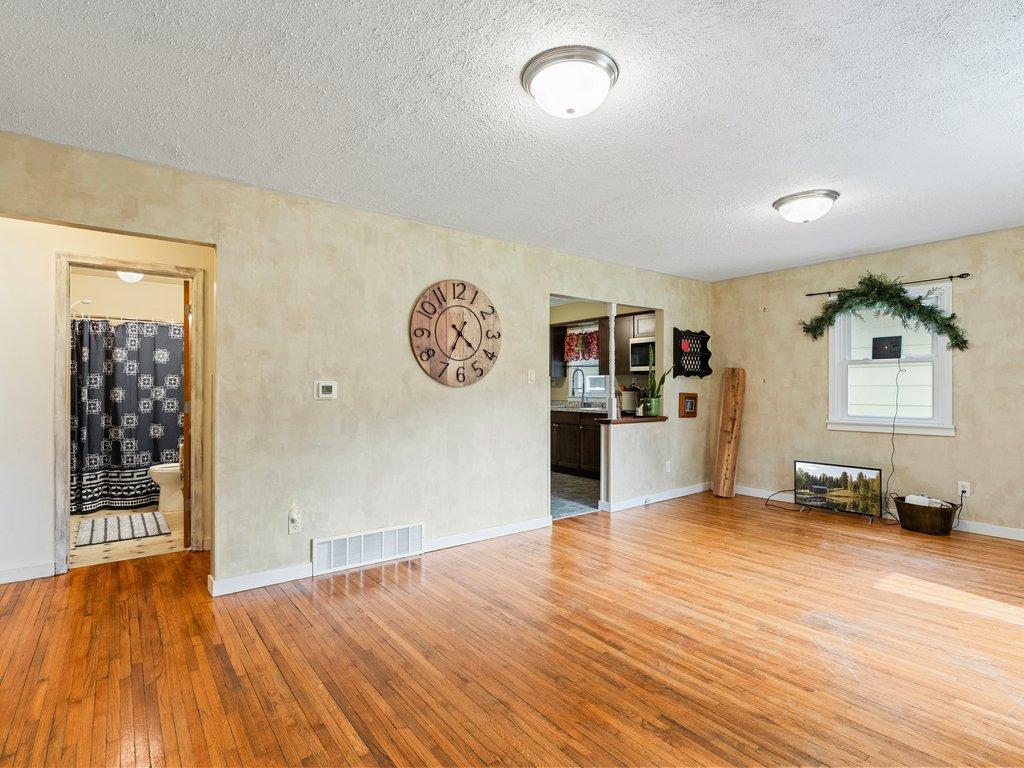 9750 Wise Road Brainerd, MN 56401 - Photo 7 of 23 Gallery Image 7