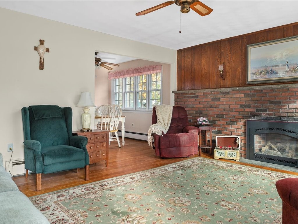 13 Lakeside Drive Westerly, RI 02891 - Photo 11 of 28