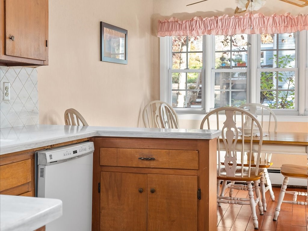 13 Lakeside Drive Westerly, RI 02891 - Photo 7 of 28