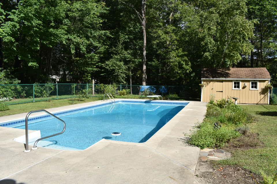 242 Hayden Road Hollis, NH 03049 - Photo 22 of 34
