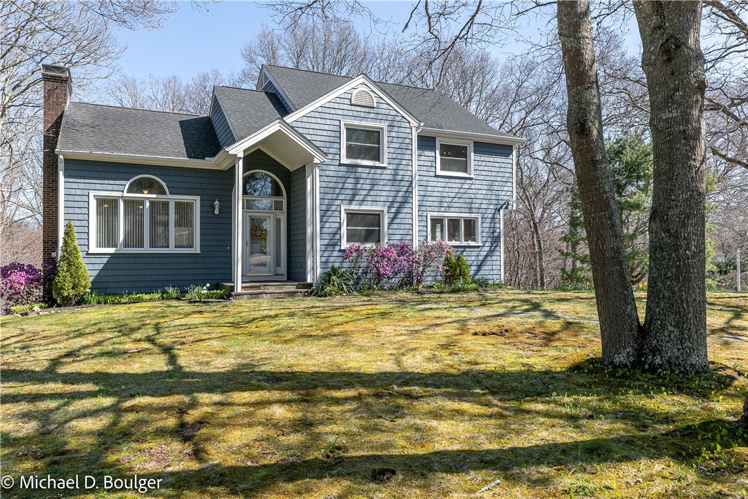 36 Cosmo Street Westerly, RI 02891 - Photo 2 of 43