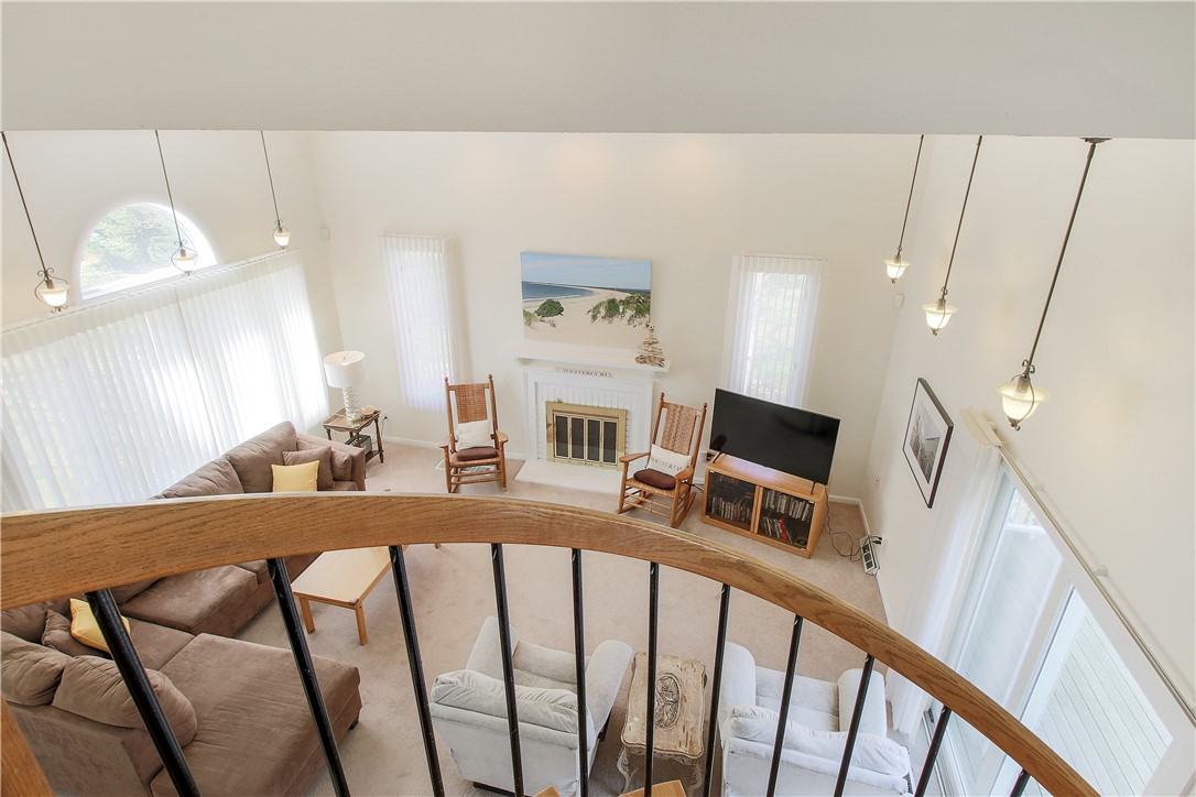 36 Cosmo Street Westerly, RI 02891 - Photo 22 of 43