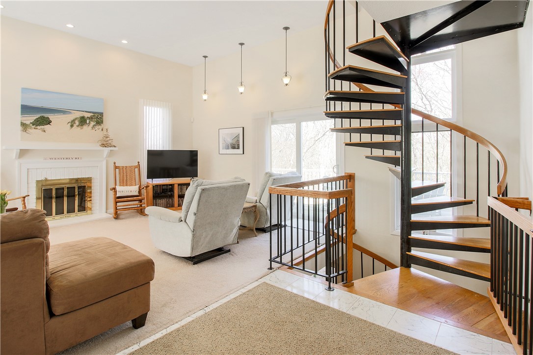 36 Cosmo Street Westerly, RI 02891 - Photo 6 of 43