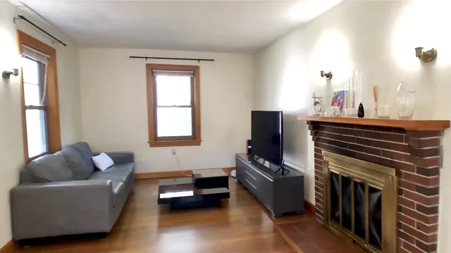 $3,800 | 8 Dunedin Road, Wellesley, MA 02481