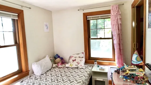 $3,800 | 8 Dunedin Road, Wellesley, MA 02481