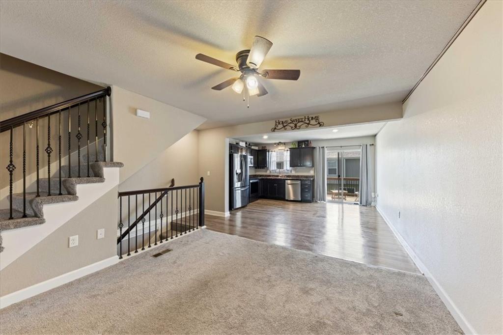 213 North Pointe Lane Raymore, MO 64083 - Photo 7 of 30
