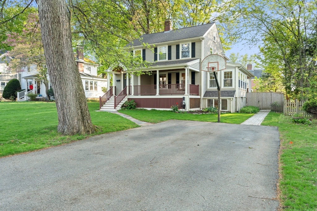 62 Harding Road Lexington, MA 02420 - Photo 3 of 42