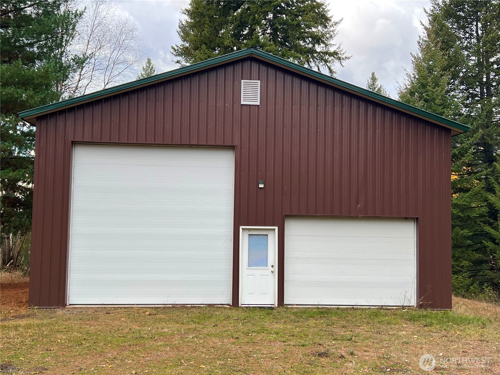 4084 Deep Lake Boundary Road Colville, WA 99114 - Photo 29 of 40 a backyard of a house