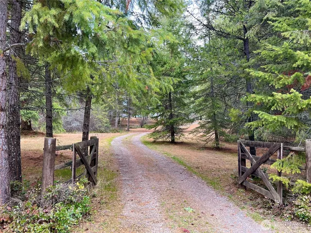 $450,000 | 4084 Deep Lake Boundary Road, Colville, WA 99114