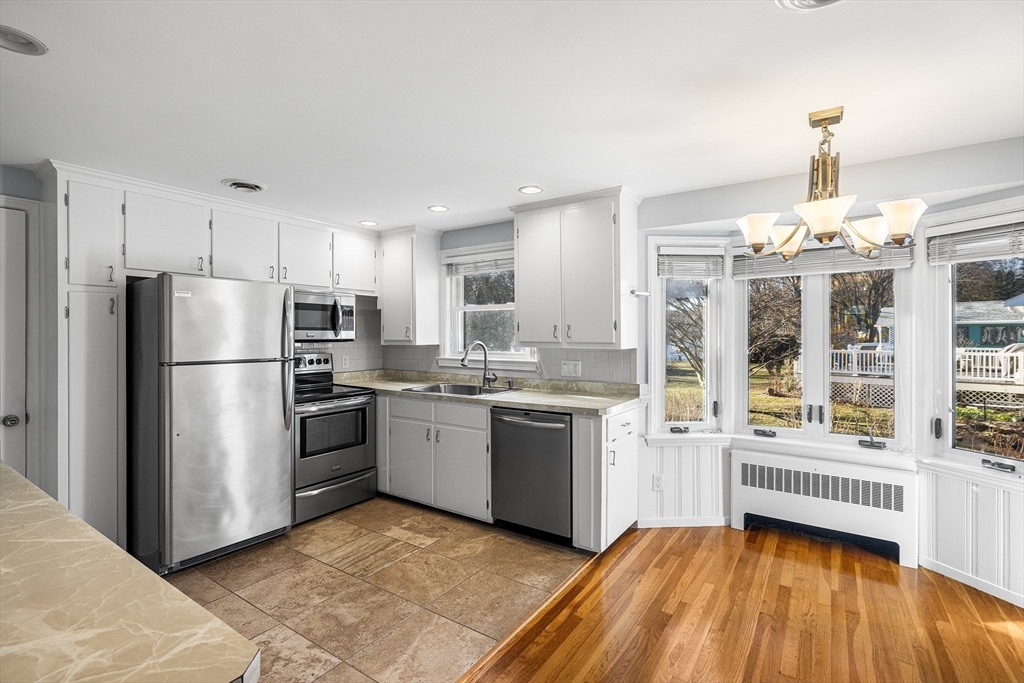 30 Pincushion Road Framingham, MA 01702 - Photo 6 of 31 Gallery Image 6