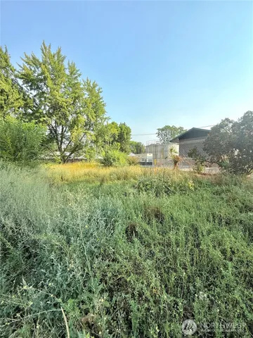 $164,900 | 430 West 4th Avenue, Omak, WA 98841