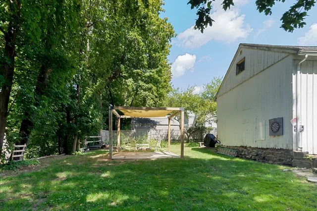 $360,000 | 35 Bacon Street, Warren, MA 01083