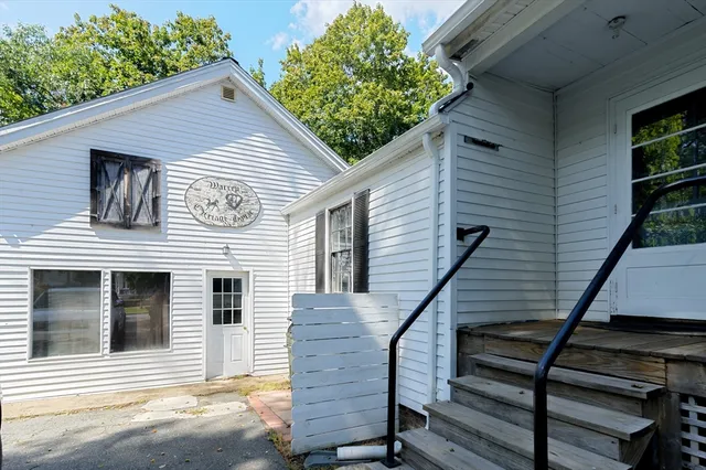 $360,000 | 35 Bacon Street, Warren, MA 01083