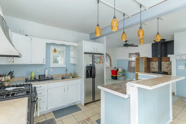 $360,000 | 35 Bacon Street, Warren, MA 01083