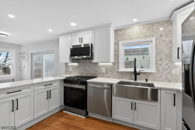 $749,999 | 3 White Terrace, Nutley, NJ 07110