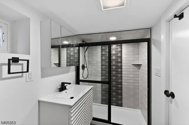 $749,999 | 3 White Terrace, Nutley, NJ 07110