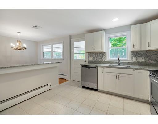 34 Smith Road Randolph, MA 02368 - Photo 10 of 31 Gallery Image 10