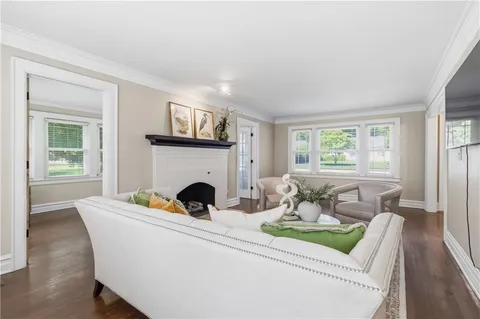 $430,000 | 6815 Lamar Avenue, Overland Park, KS 66204