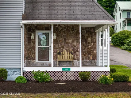 $250,000 | 182 Reading Avenue, Herndon, PA 17830