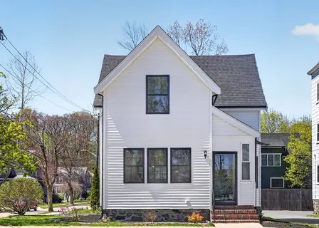 $989,900 | 1078 Main Street, Melrose, MA 02176