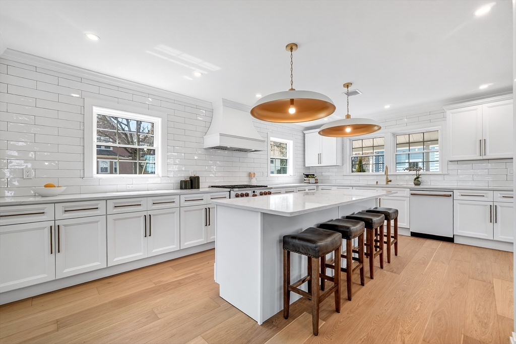 1078 Main Street Melrose, MA 02176 - Photo 12 of 39