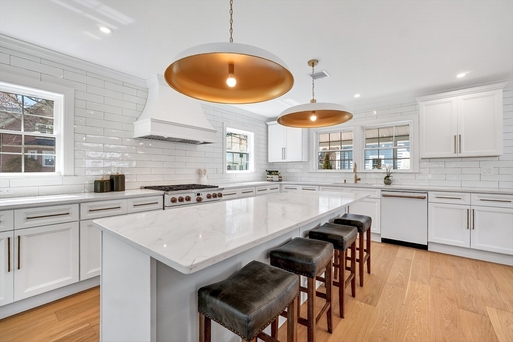 1078 Main Street Melrose, MA 02176 - Photo 16 of 39