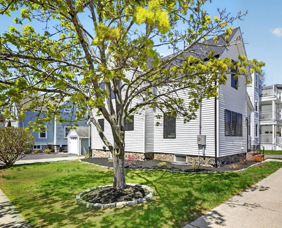 1078 Main Street Melrose, MA 02176 - Photo 2 of 39