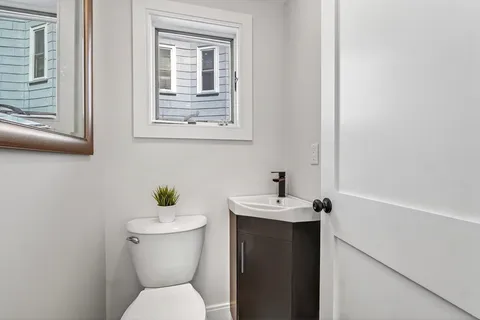 $989,900 | 1078 Main Street, Melrose, MA 02176
