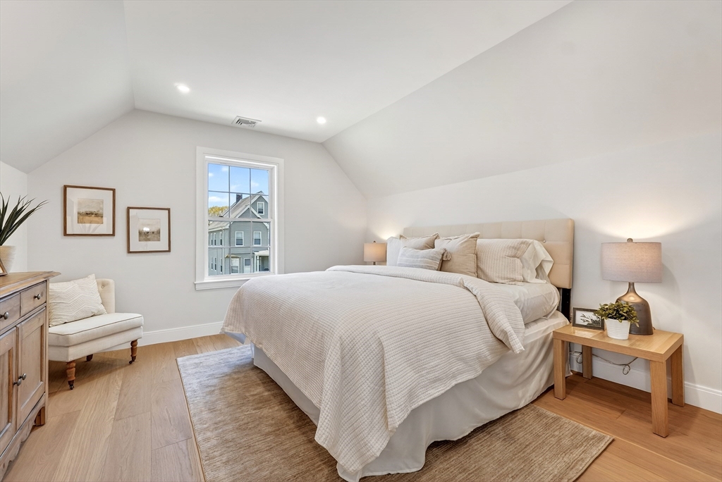 1078 Main Street Melrose, MA 02176 - Photo 27 of 39
