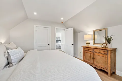 $989,900 | 1078 Main Street, Melrose, MA 02176