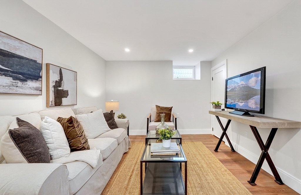 1078 Main Street Melrose, MA 02176 - Photo 37 of 39