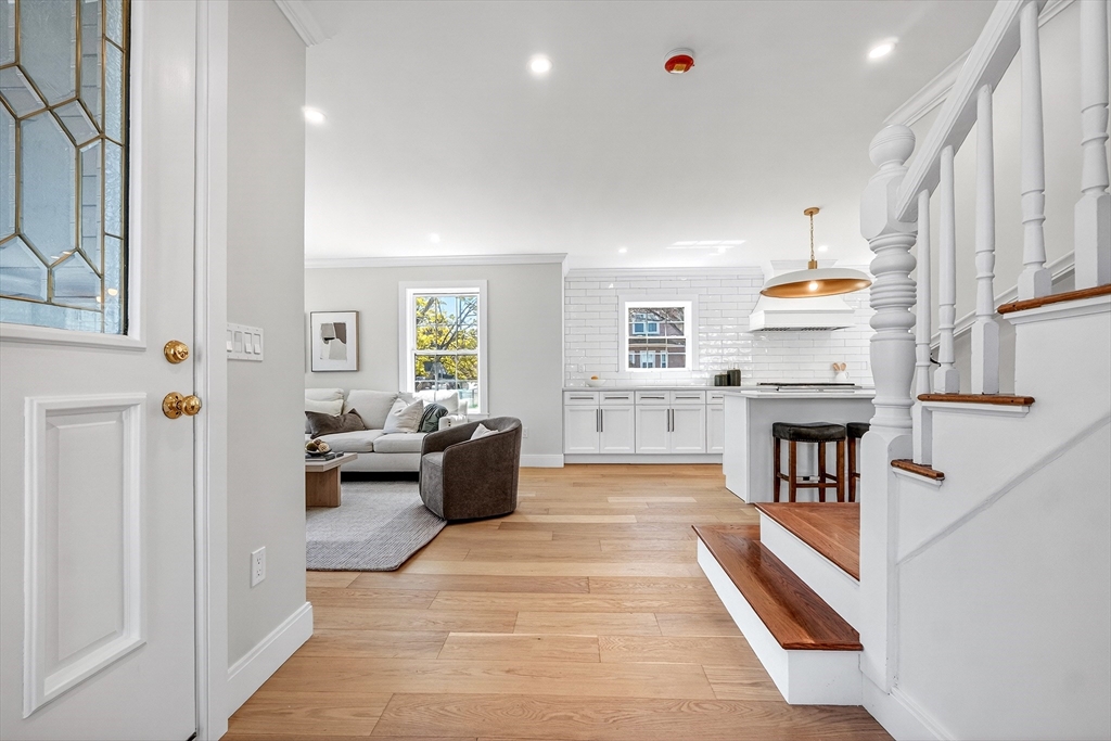 1078 Main Street Melrose, MA 02176 - Photo 5 of 39