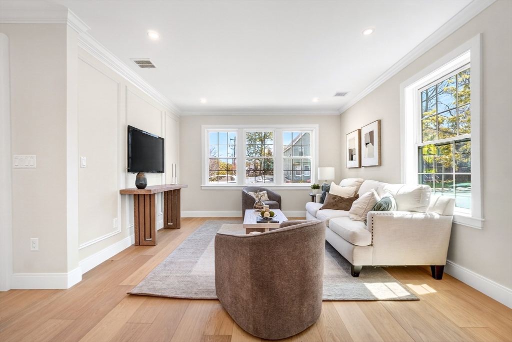 1078 Main Street Melrose, MA 02176 - Photo 6 of 39