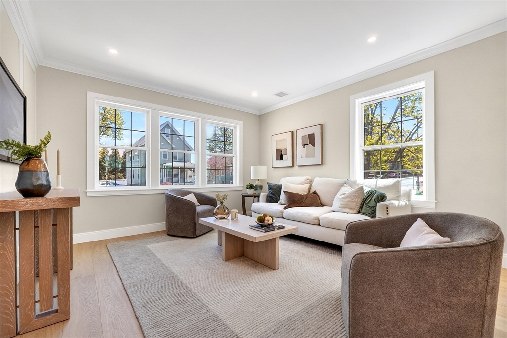 1078 Main Street Melrose, MA 02176 - Photo 7 of 39