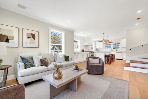 $989,900 | 1078 Main Street, Melrose, MA 02176