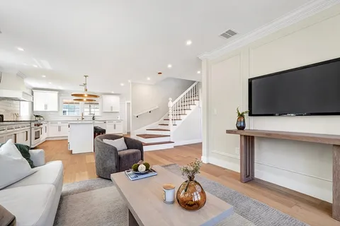 $989,900 | 1078 Main Street, Melrose, MA 02176