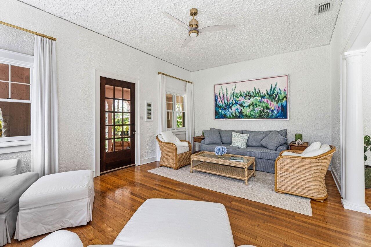 217 Coconut Avenue Stuart, FL 34996 - Photo 11 of 30 014-217CoconutAvenue-Stuart-FL-34996-SMA
