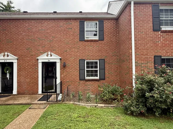 $389,999 | 601 Boyd Mill Avenue, Unit B4, Franklin, TN 37064