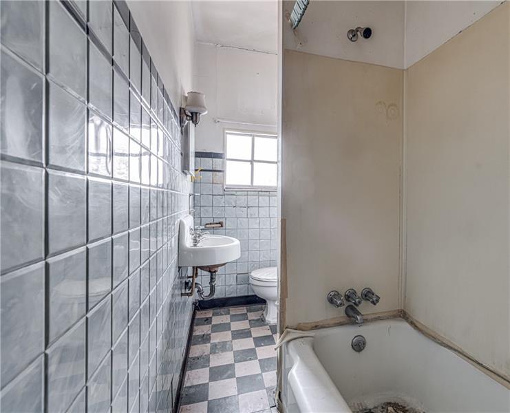 242 South Mathilda Street Pittsburgh, PA 15224 - Photo 19 of 24 Gallery Image 19