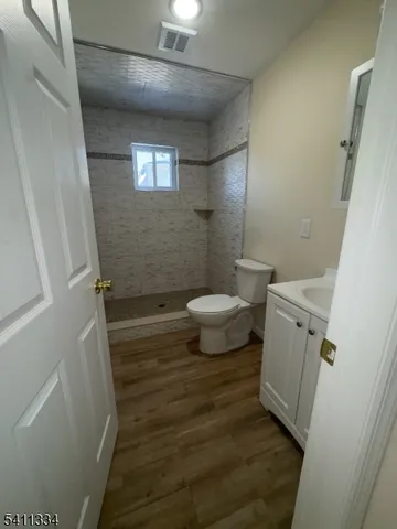 $2,850 | 487 South 18th Street, Unit 2, Newark, NJ 07103