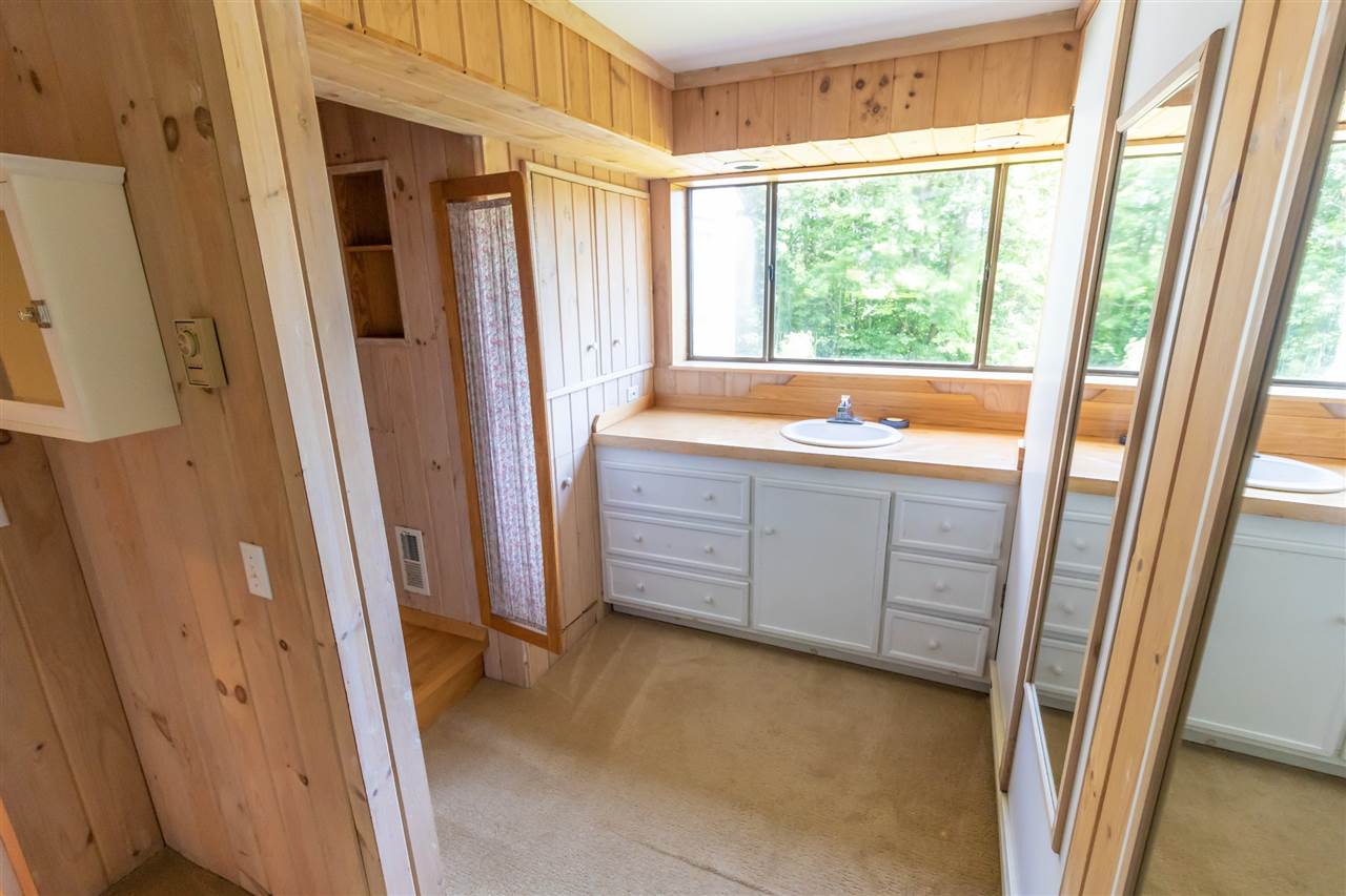 392 Dogford Road Hanover, NH 03750 - Photo 9 of 12
