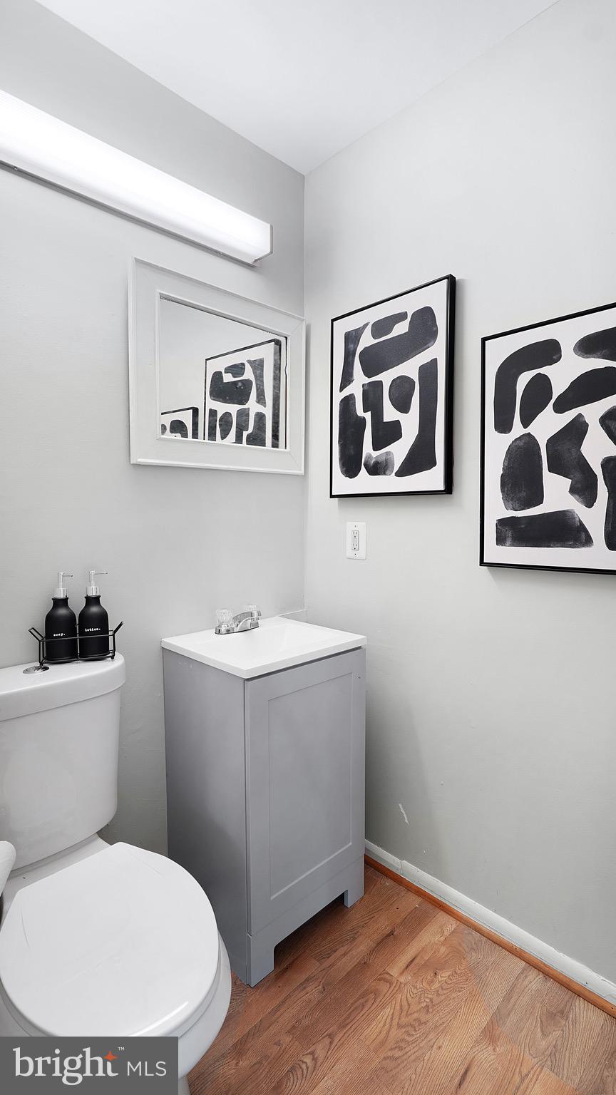 501 Claggett Road Sunderland, MD 20689 - Photo 12 of 35 MAIN LEVEL HALF BATH