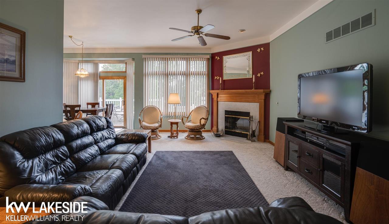 534 Slumber Lane Rochester Hills, MI 48307 - Photo 5 of 36