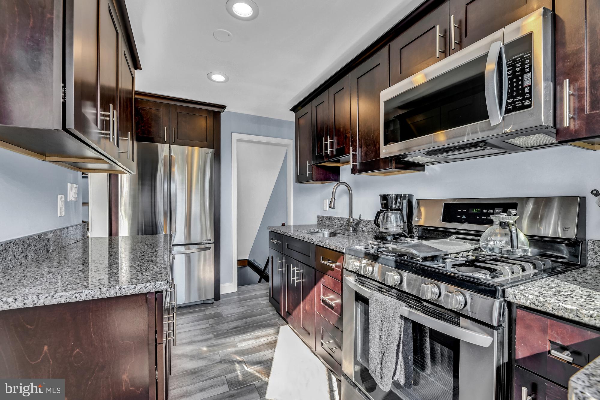 1019 Downton Road Baltimore, MD 21227 - Photo 11 of 28 Gallery Image 11